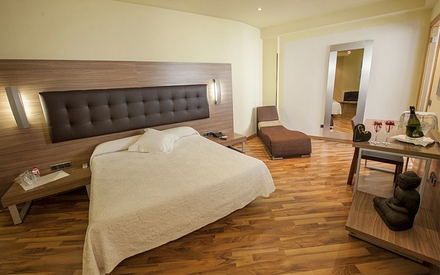 Hotel El Bruc Eksteriør bilde